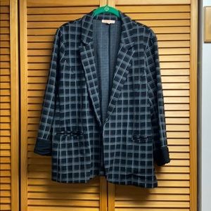 Blazer with knit cuffs by Skies are Blue